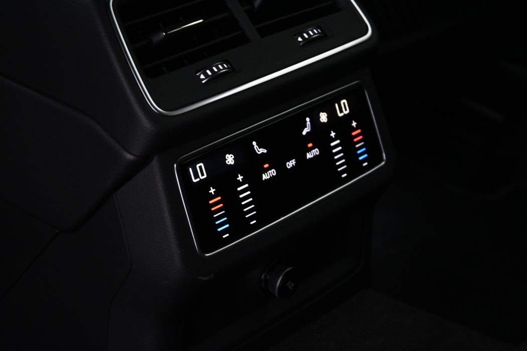 AUDI A6 2024