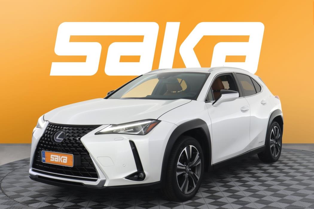 LEXUS UX 2020