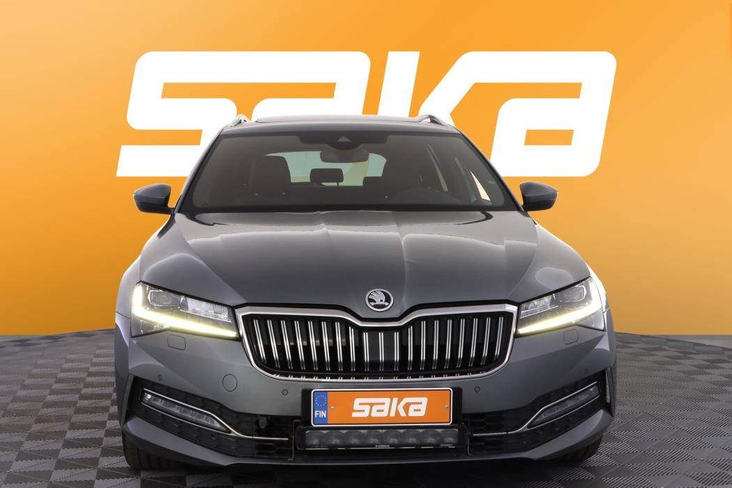 SKODA Superb 2023