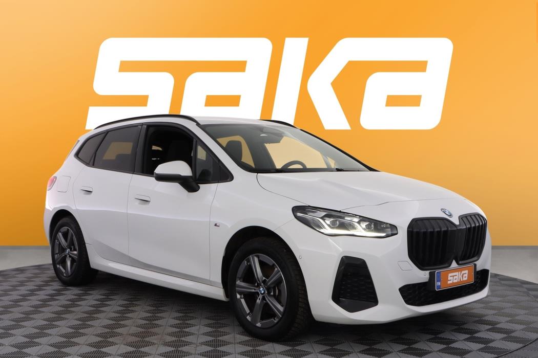 BMW 225 2024
