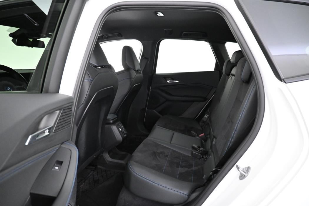BMW 225 2024