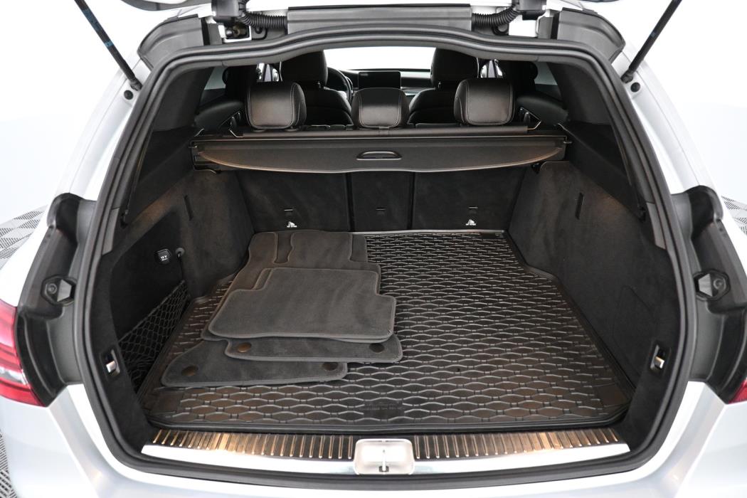 MERCEDES-BENZ C 2019