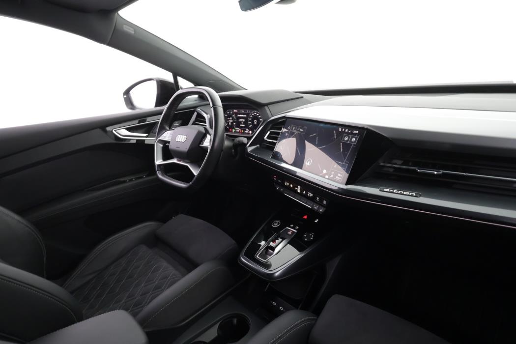 AUDI Q4 e-tron 2024