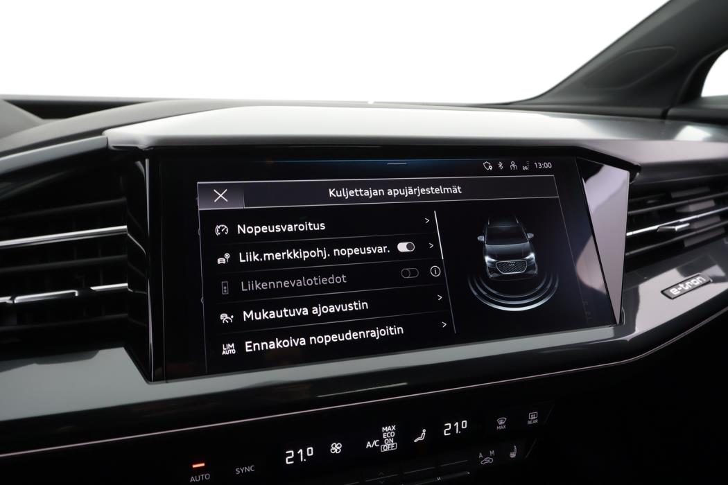 AUDI Q4 e-tron 2024