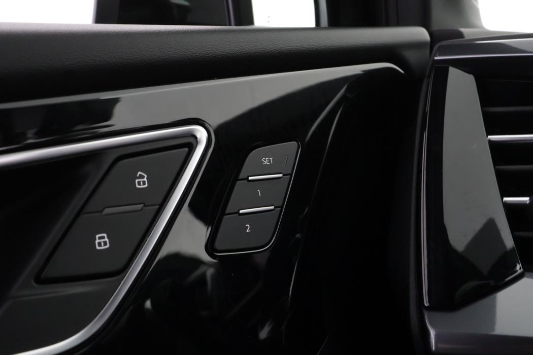 AUDI Q4 e-tron 2024
