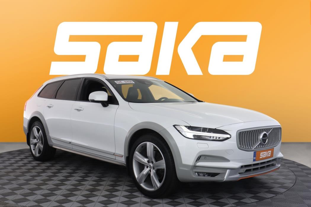 VOLVO V90 Cross Country 2018