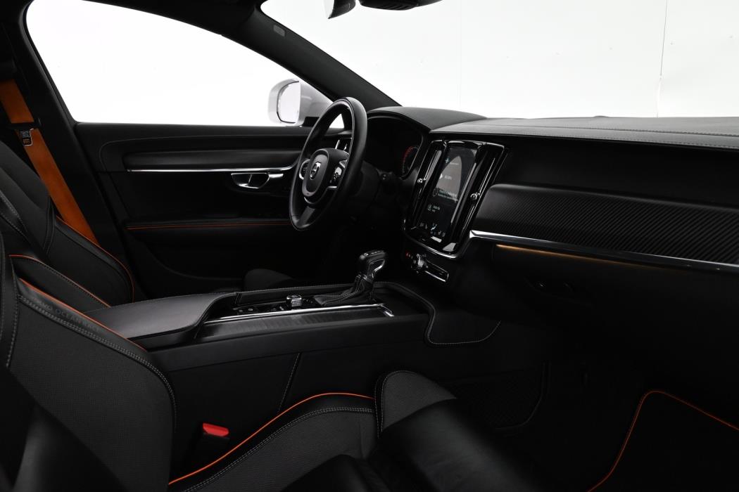 VOLVO V90 Cross Country 2018