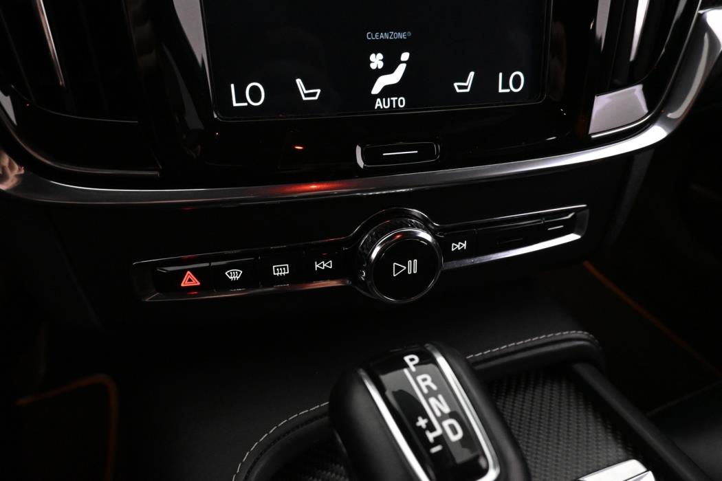 VOLVO V90 Cross Country 2018