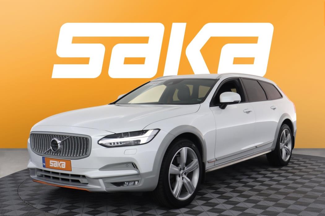 VOLVO V90 Cross Country 2018