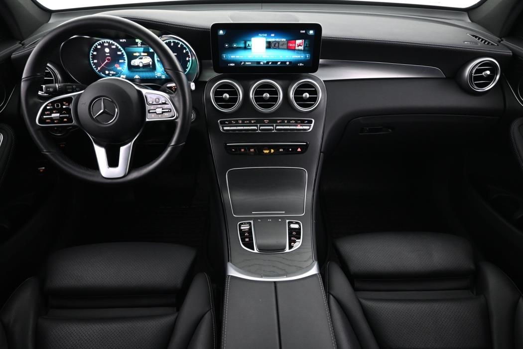 MERCEDES-BENZ GLC 2022