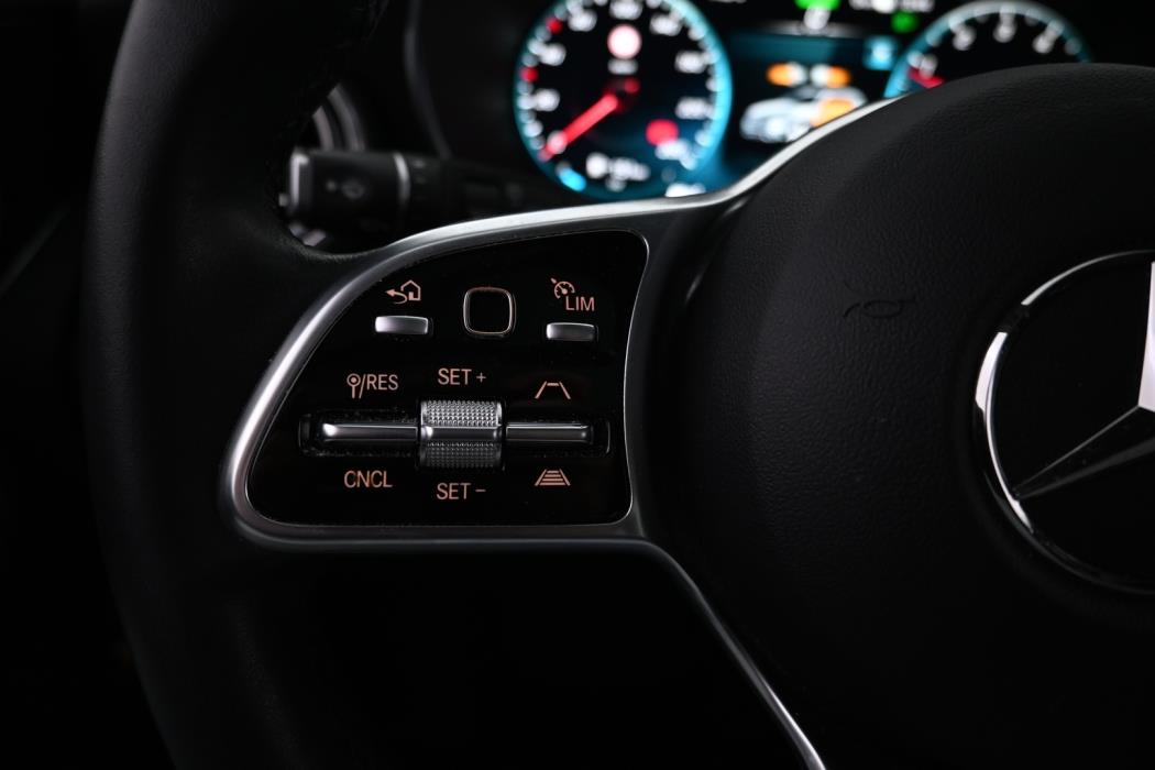 MERCEDES-BENZ GLC 2022