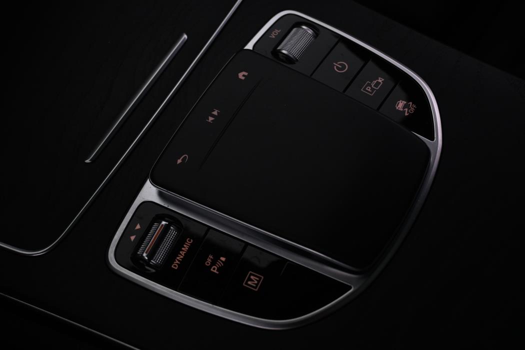 MERCEDES-BENZ GLC 2022