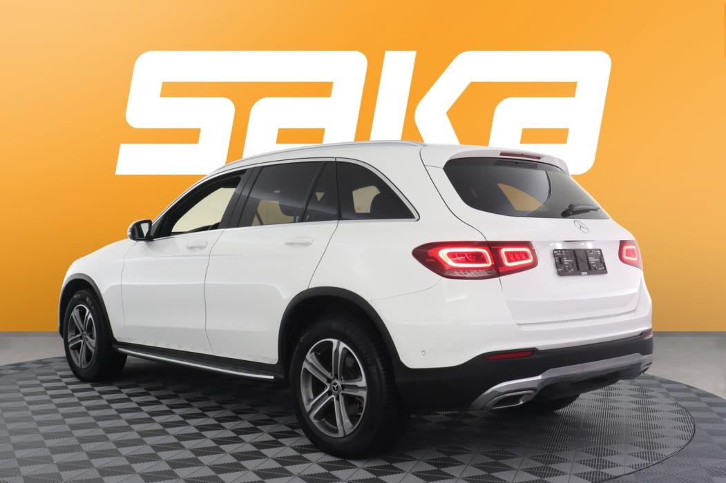 MERCEDES-BENZ GLC 2022