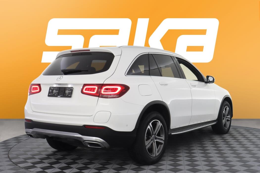 MERCEDES-BENZ GLC 2022