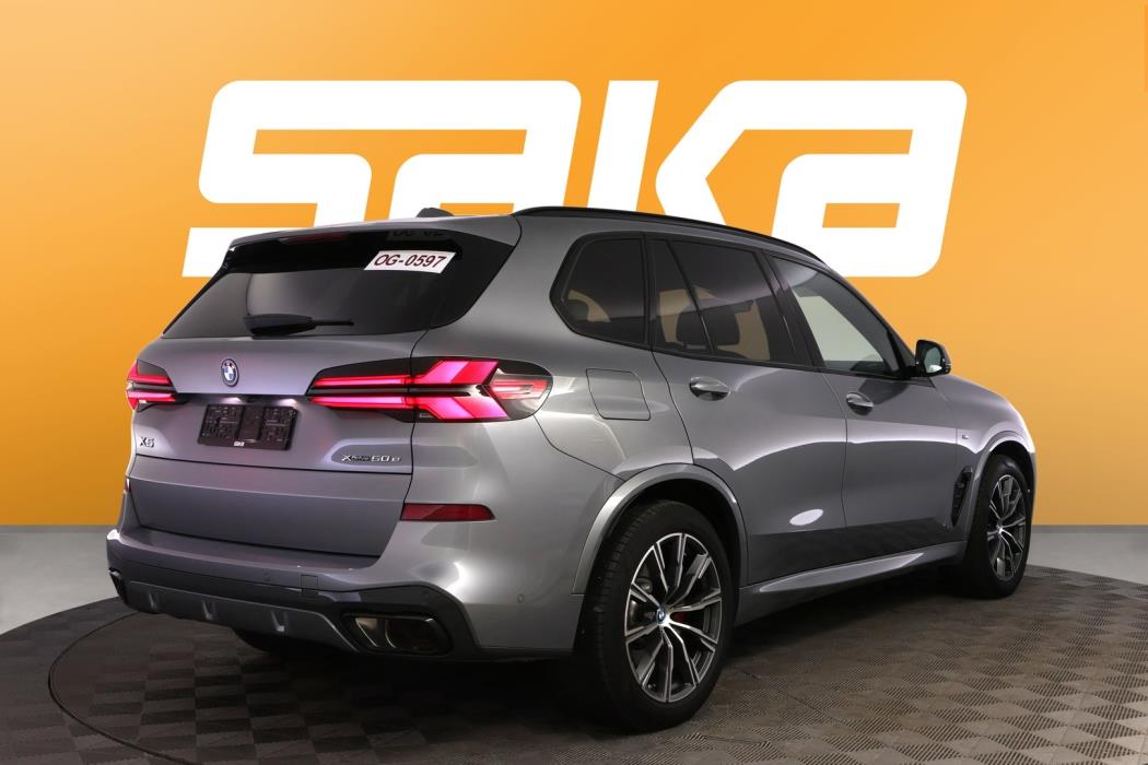 BMW X5 2024