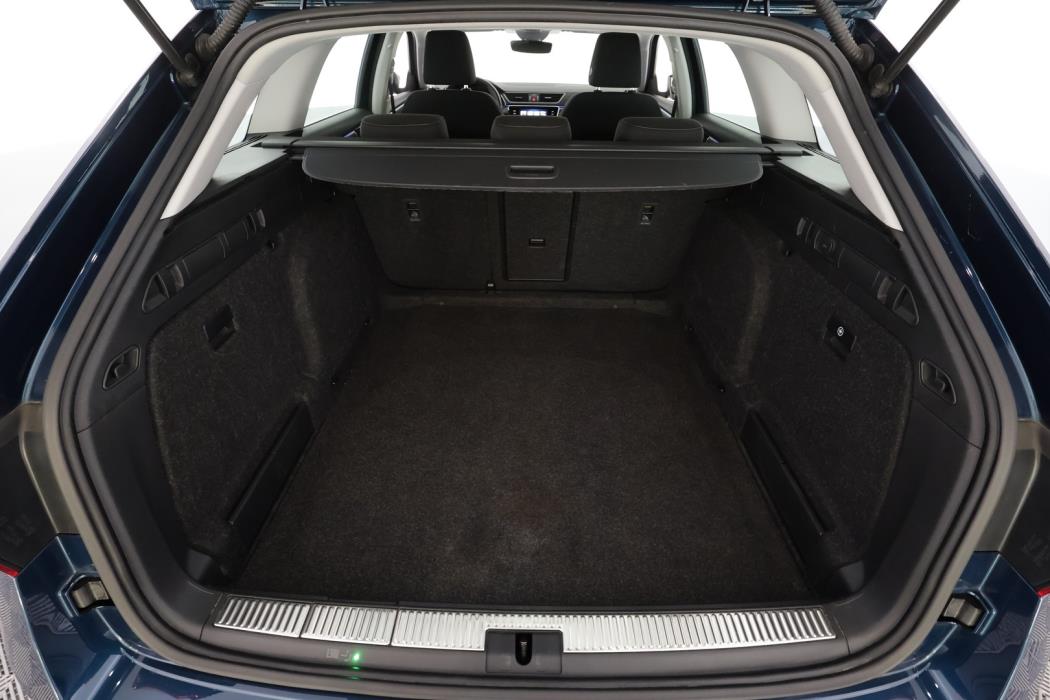 SKODA Superb 2022