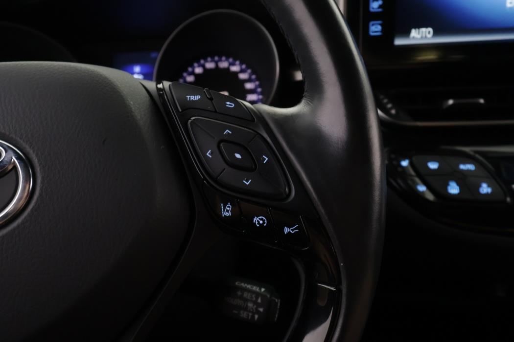 TOYOTA C-HR 2019