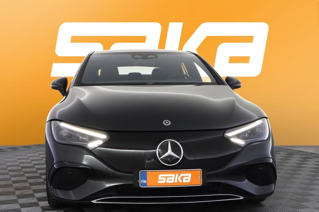 MERCEDES-BENZ EQE 2024