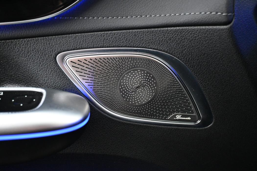 MERCEDES-BENZ EQE 2024