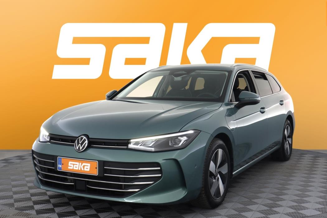 VOLKSWAGEN Passat 2025