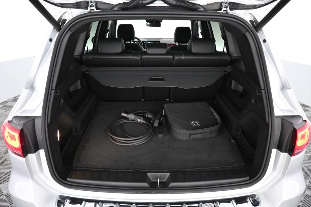 MERCEDES-BENZ EQB 2024