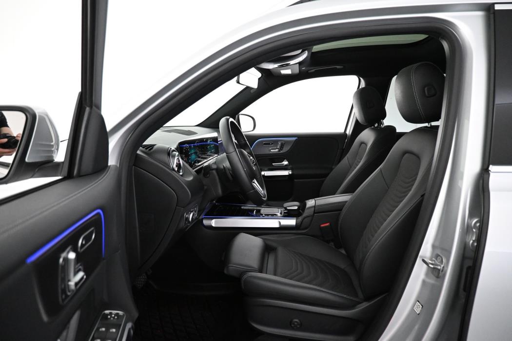 MERCEDES-BENZ EQB 2024