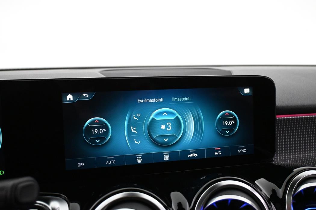 MERCEDES-BENZ EQB 2024