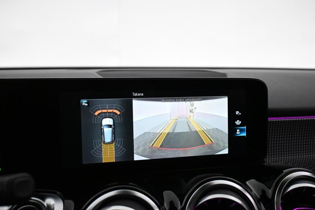 MERCEDES-BENZ EQB 2024