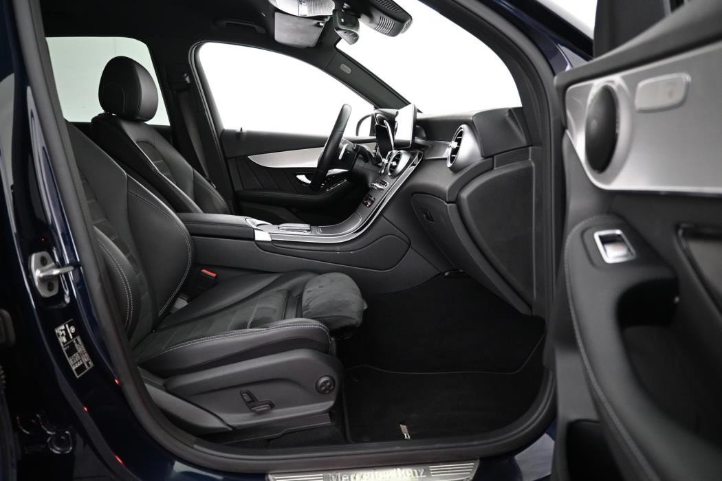 MERCEDES-BENZ GLC 2022