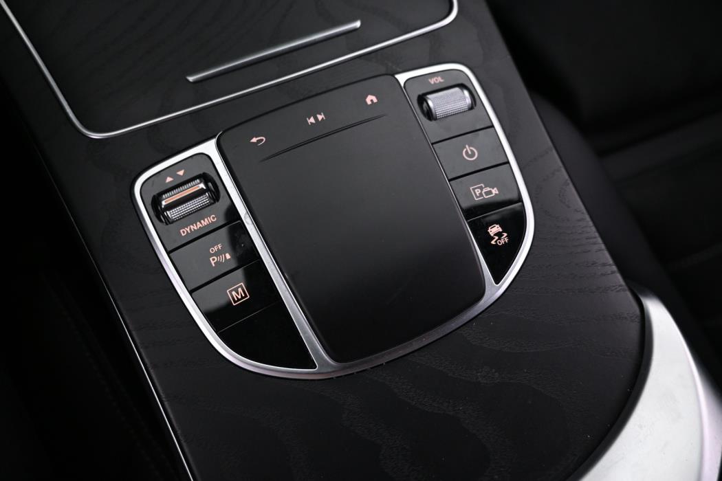 MERCEDES-BENZ GLC 2022