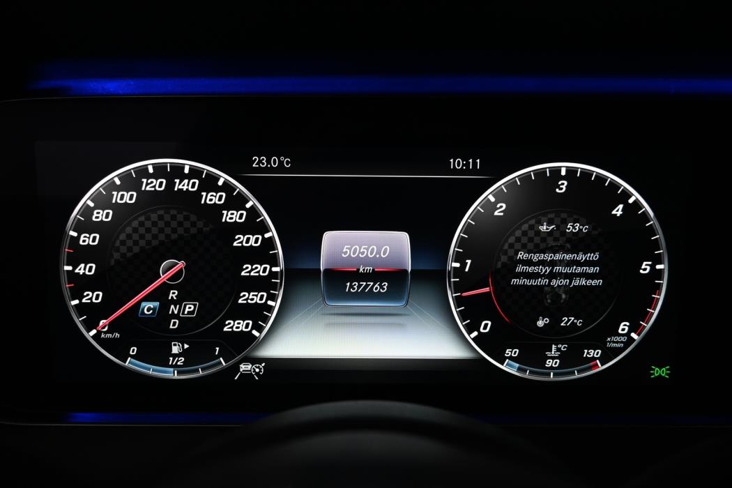 MERCEDES-BENZ E 2019