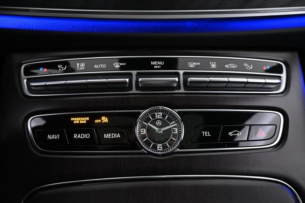 MERCEDES-BENZ E 2019