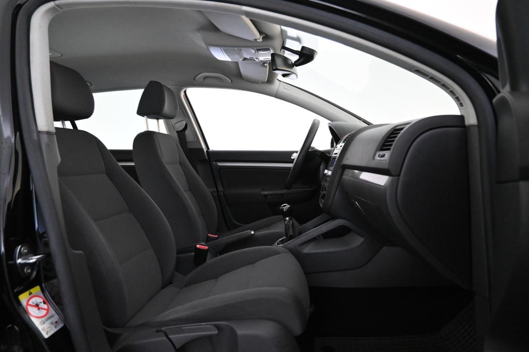 VOLKSWAGEN Golf 2007