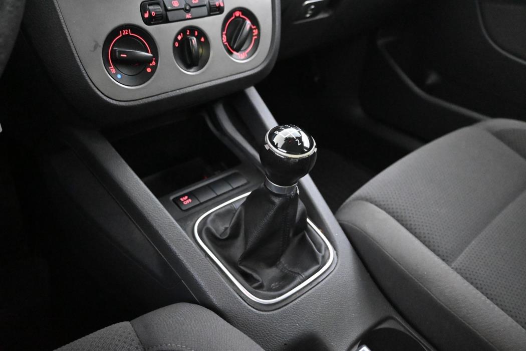 VOLKSWAGEN Golf 2007