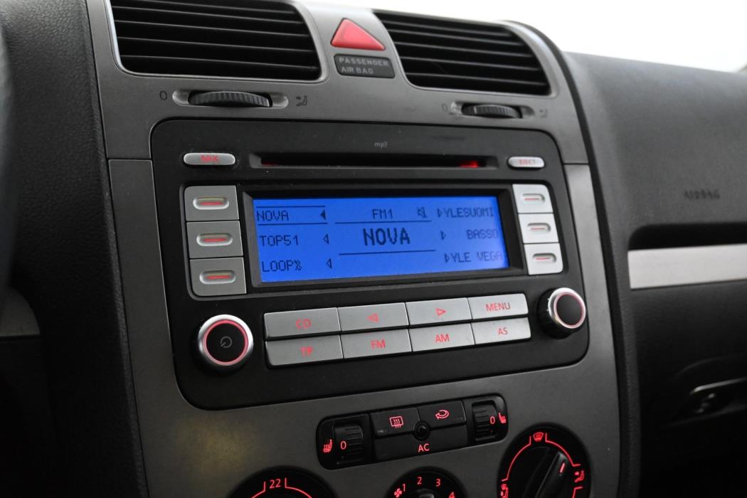 VOLKSWAGEN Golf 2007
