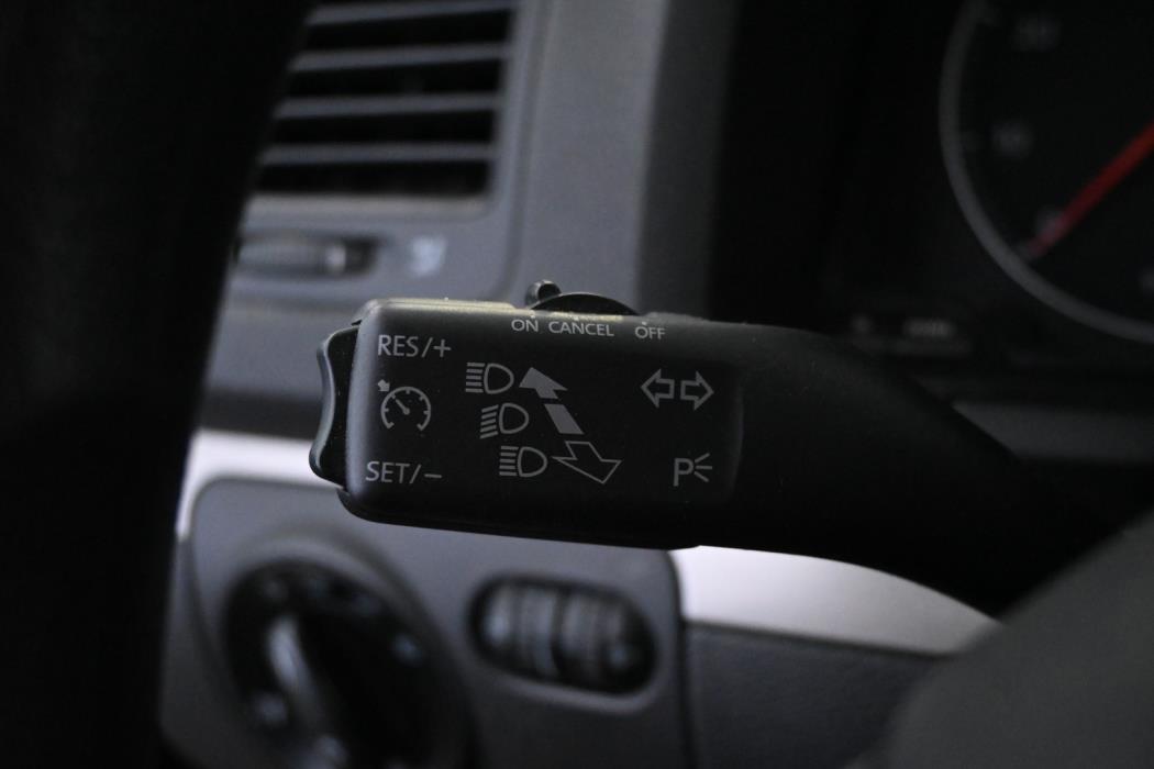 VOLKSWAGEN Golf 2007