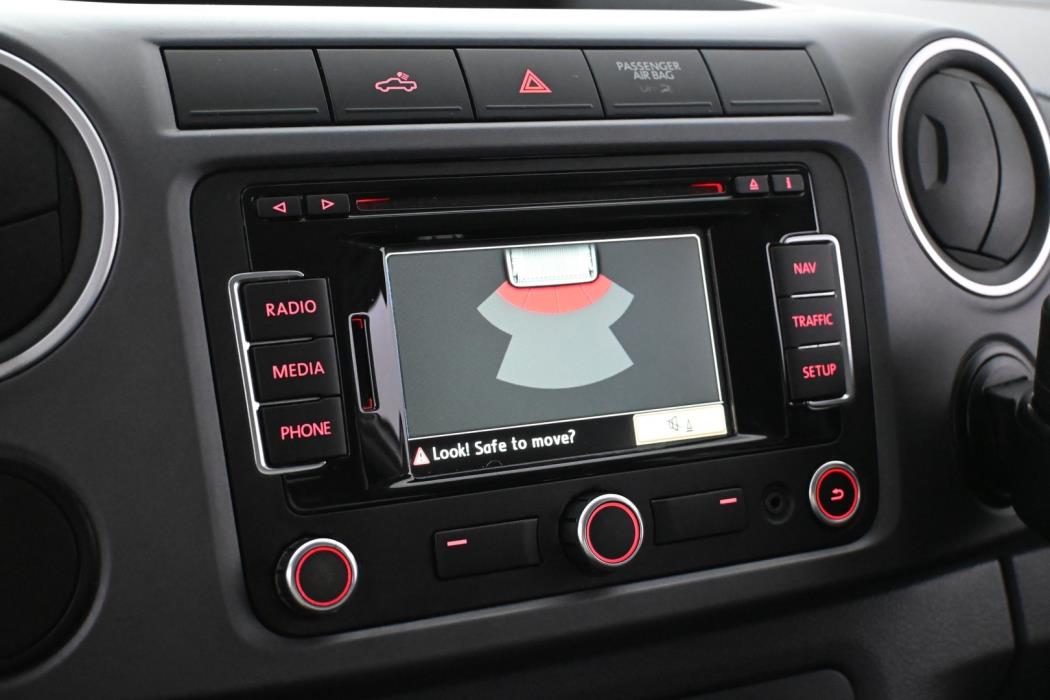 VOLKSWAGEN Amarok 2013