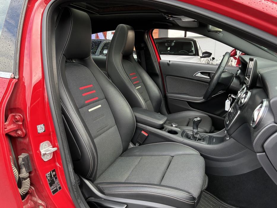MERCEDES-BENZ A 2016