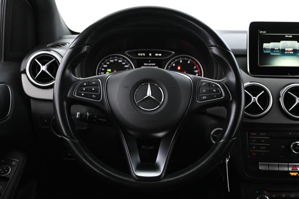 MERCEDES-BENZ B 2016
