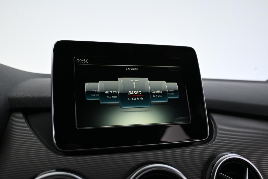 MERCEDES-BENZ B 2016