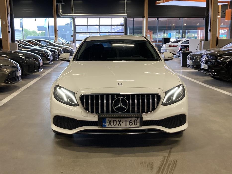 MERCEDES-BENZ E 2016