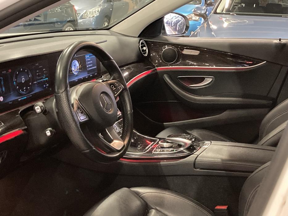 MERCEDES-BENZ E 2016