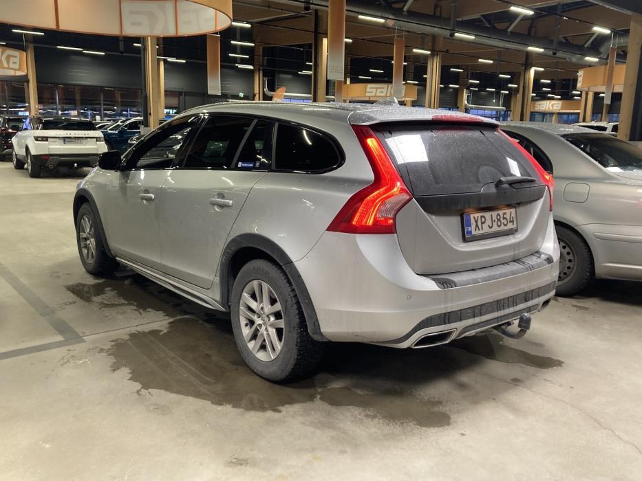 VOLVO V60 Cross Country 2016