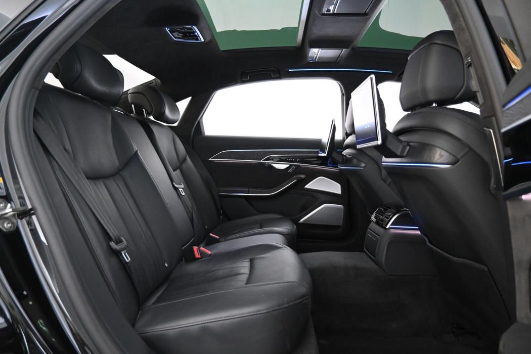 AUDI A8 2020