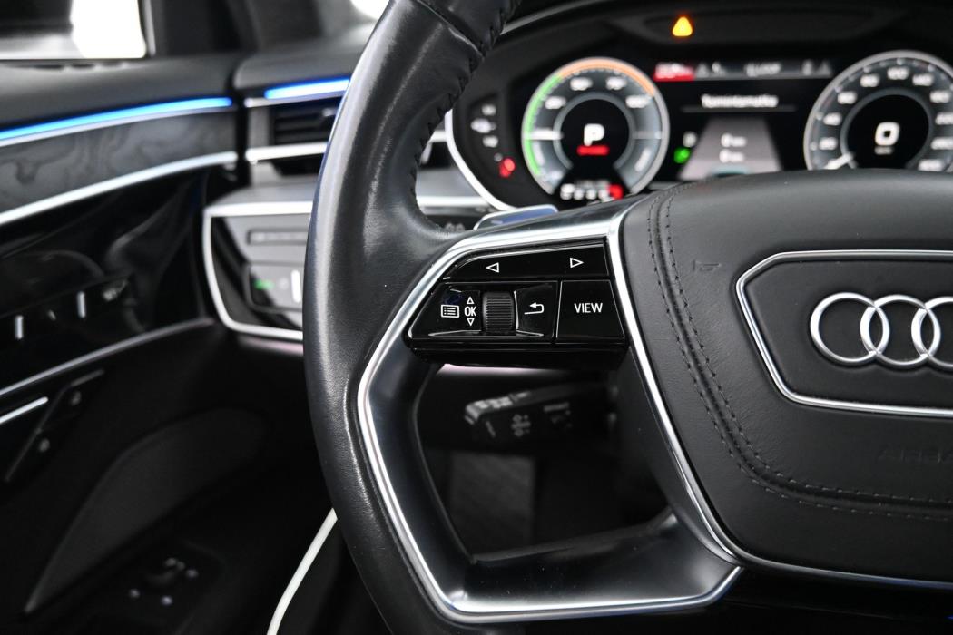 AUDI A8 2020