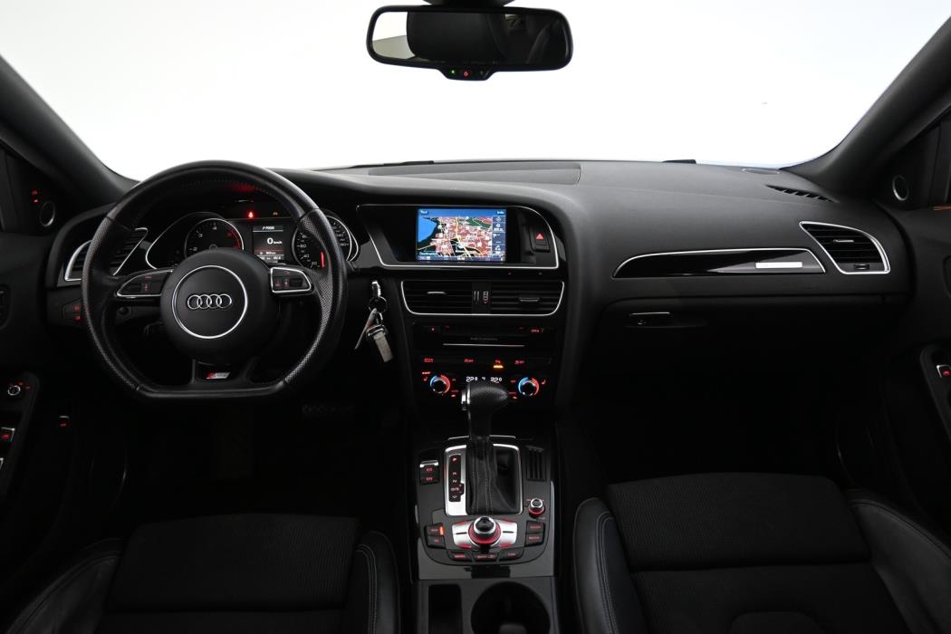 AUDI A4 2014