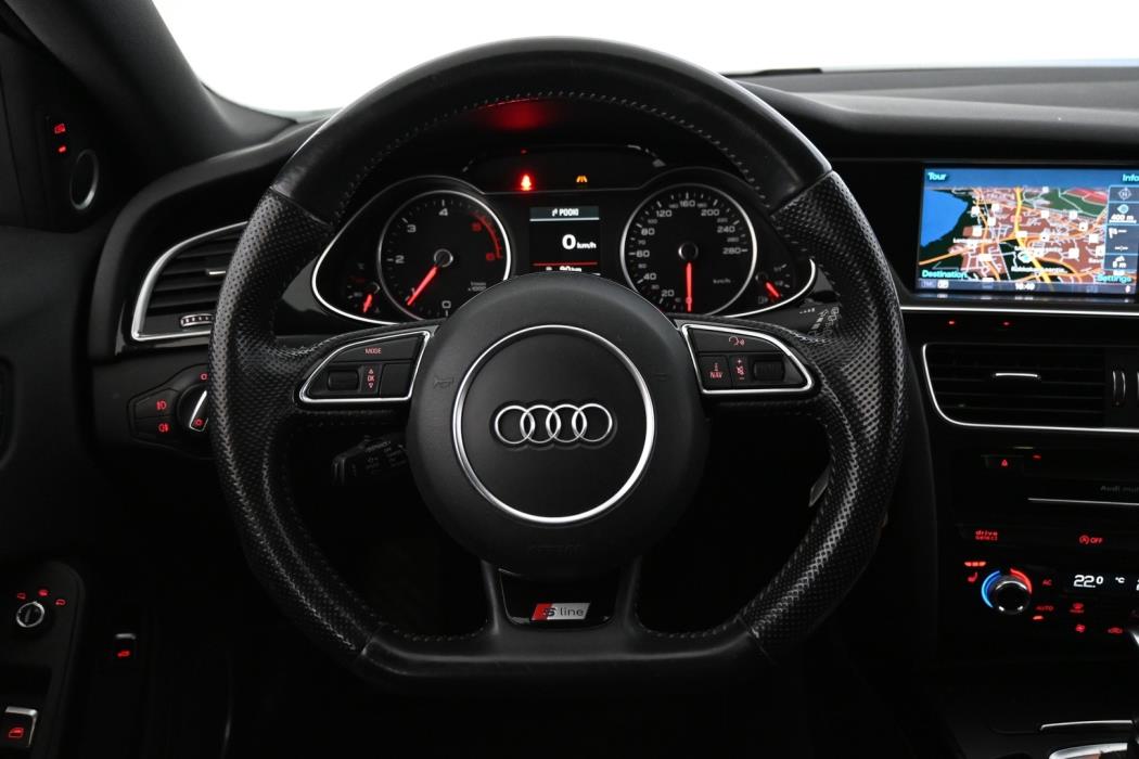 AUDI A4 2014