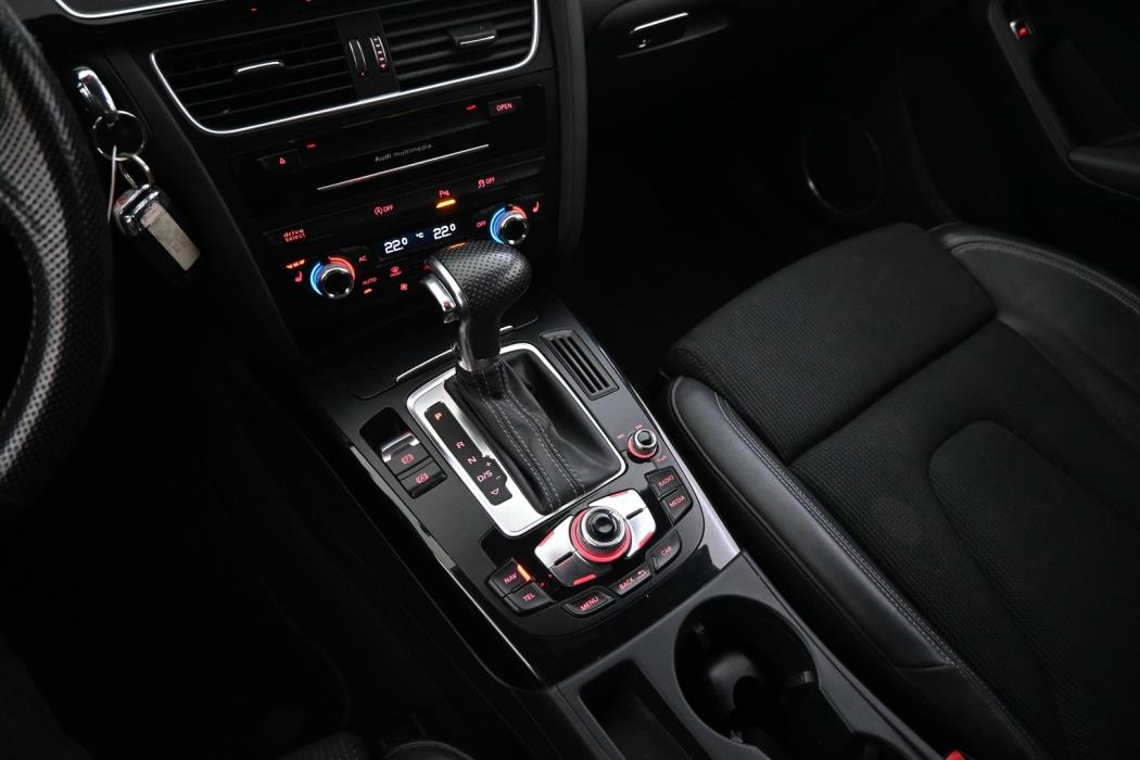 AUDI A4 2014