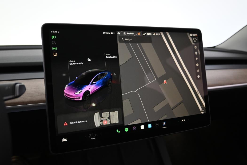 TESLA Model 3 2023