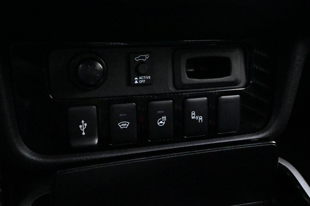 MITSUBISHI OUTLANDER PHEV 2019